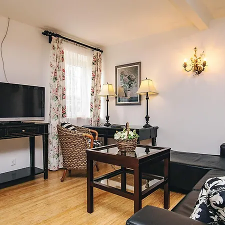 Дом отдыха In With Terrace